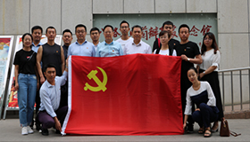 1562124592167477.jpg 封面1.jpg